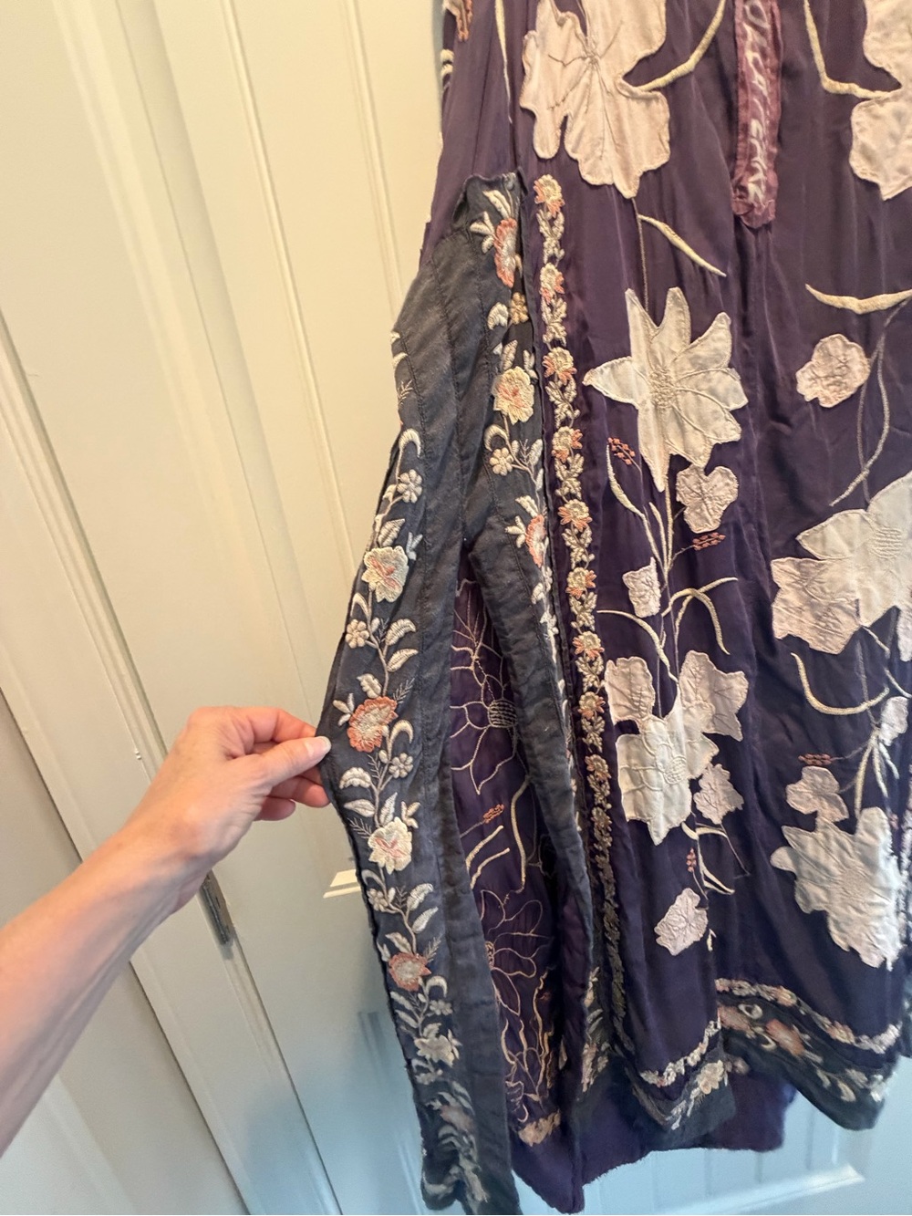 Magnolia Pearl Danji Boho Floral Embroidered Kimono in Deep Purple - Picture 6 of 10